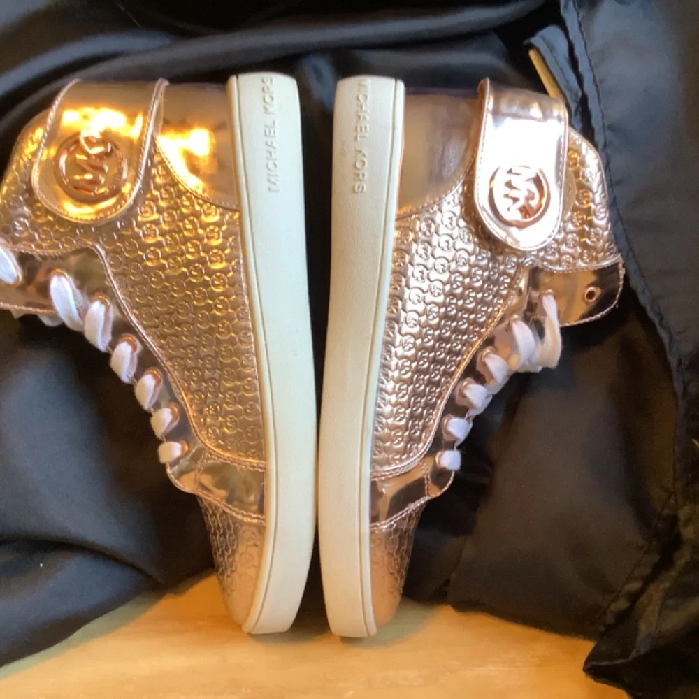 EUC Michael Kors Gold Embossed Ivy Lexie hi top‎ sneakers - Picture 13 of 13
